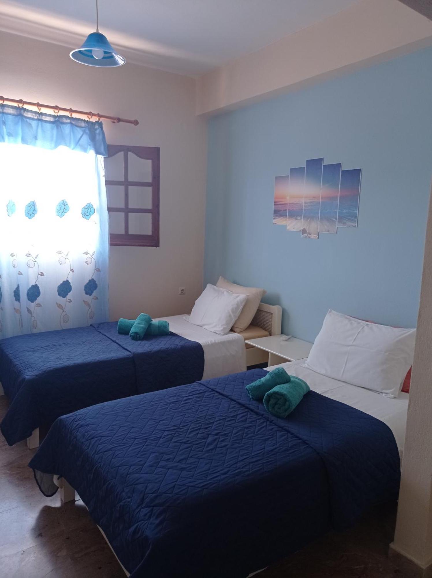 Litheri-Studios&Apartment 帕莱欧卡斯提撒 外观 照片